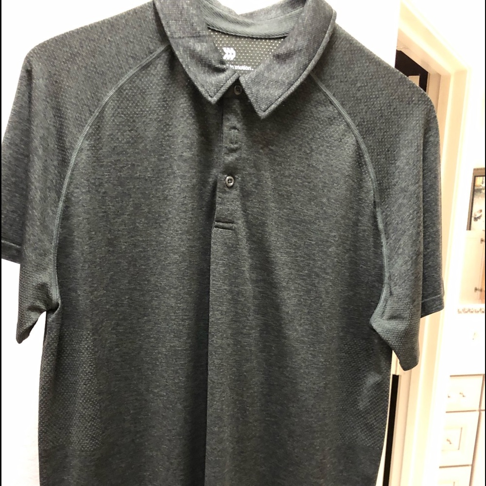 Short sleeve shirt